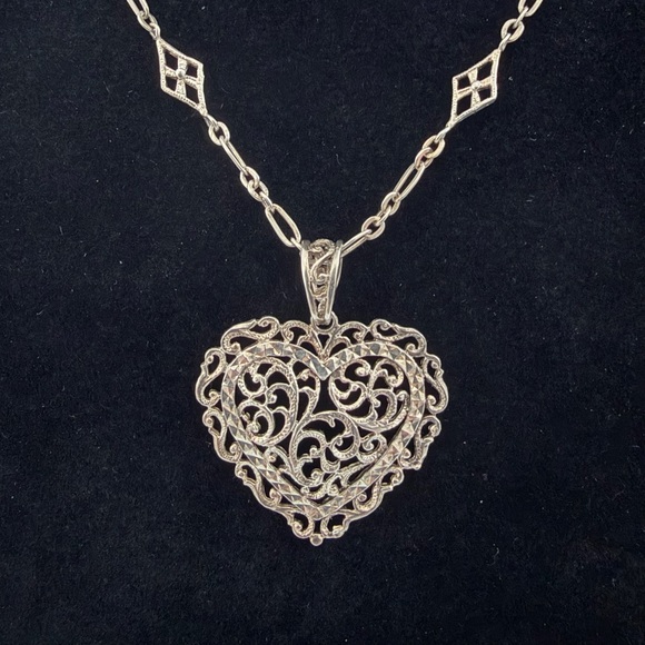 Bolivia Jewelry - Bolivia Silver Filigree Ornate Heart Pendant and Dainty 17” - 19” Chain Necklace